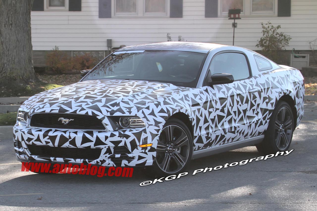 S650 Mustang S650 mule spotted..........with all wheel drive? 062012mustangv6spied