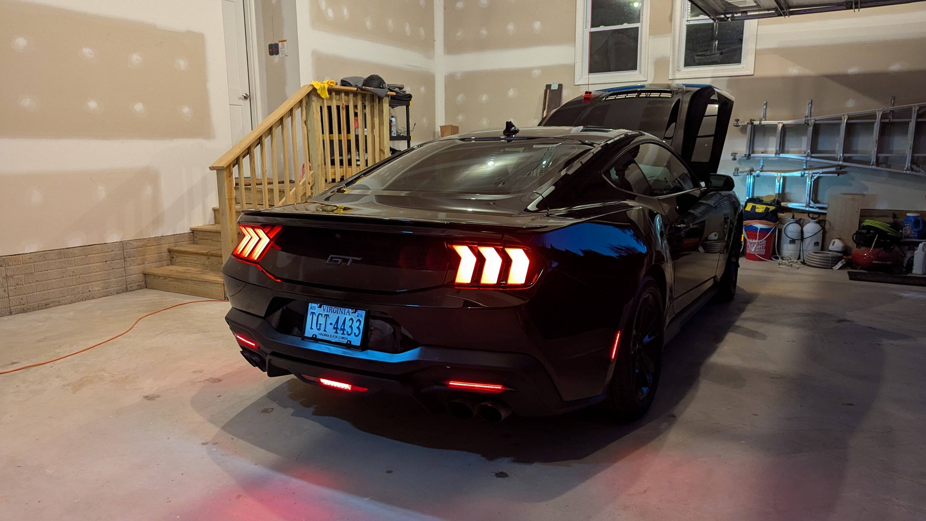 S650 Mustang It doesn't fit unless I turn it sideways 1000001692