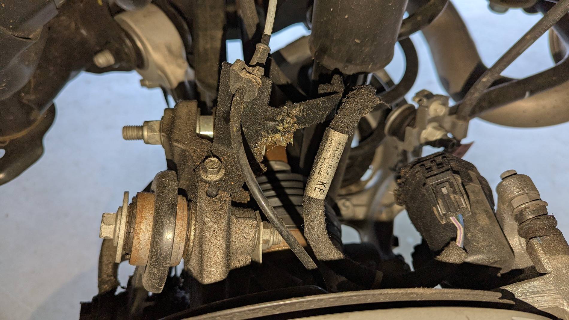 S650 Mustang Bad rear axle 1000001696
