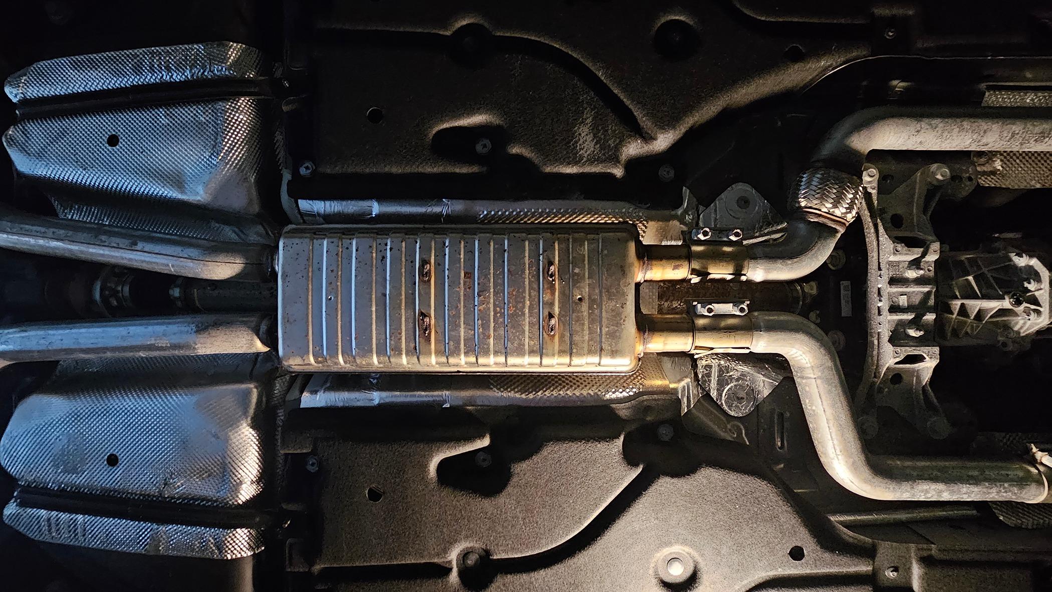 S650 Mustang Roush H-Pipe Install on 2024 Mustang GT w/ Sound Clip 1000044615