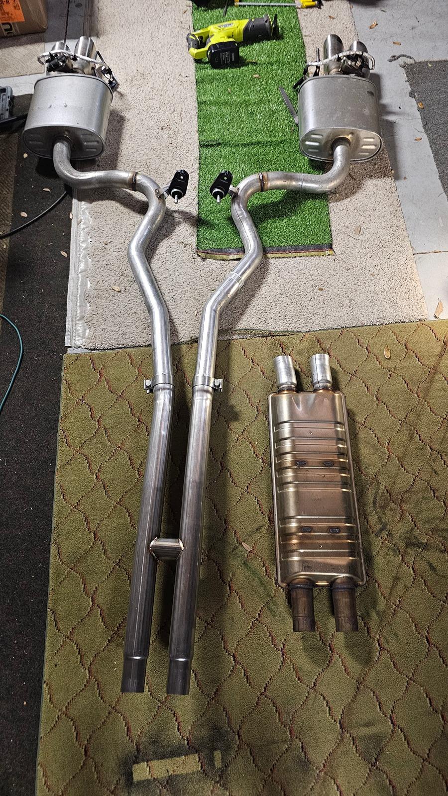 S650 Mustang Roush H-Pipe Install on 2024 Mustang GT w/ Sound Clip 1000044619