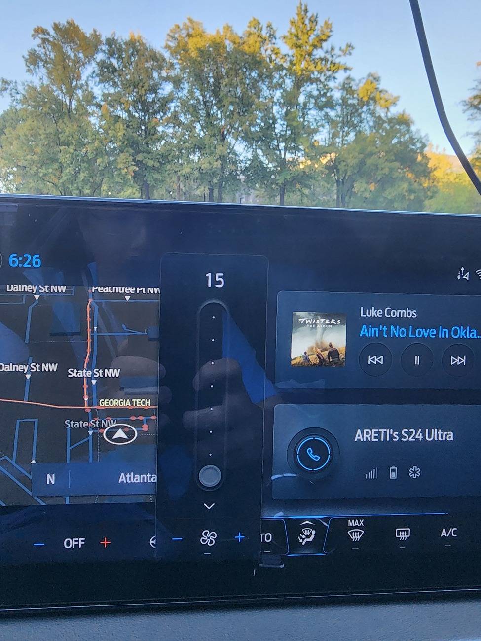 S650 Mustang S650 GT Premium AC Level showing "15" 1000077076