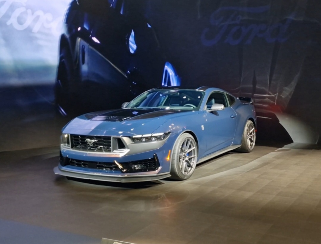 S650 Mustang What Color is Blue Ember 1000128878