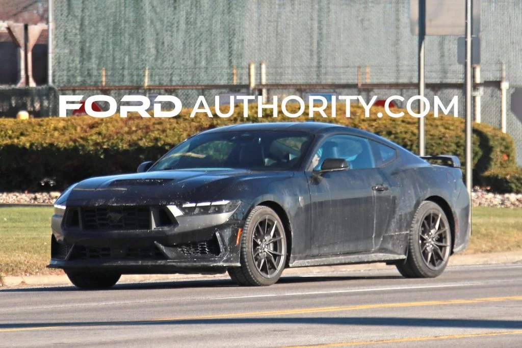S650 Mustang Black Dark Horse on Winter tires spotted 1671176599171