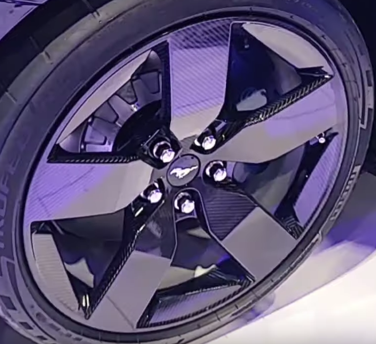 S650 Mustang Dark Horse carbon fiber wheel info & predictions 1676004568267