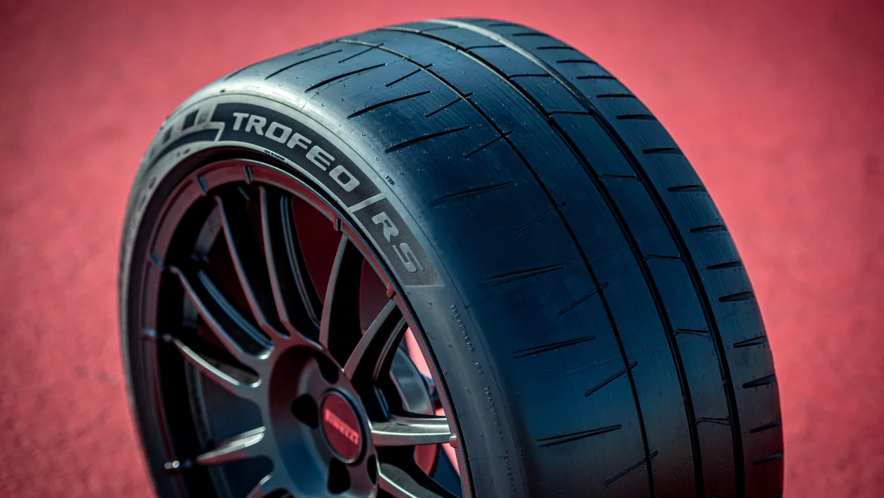 S650 Mustang The Dark Horse's Pirelli P-Zero Trofeo RS tires look to be the first of their kind 1688686661950