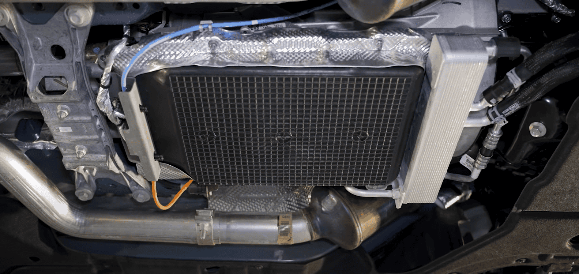 S650 Mustang 10R80 cooler 1694474572519
