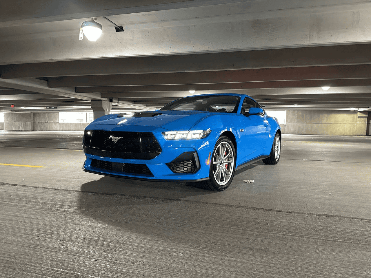 S650 Mustang Jersey Garage 1694487669177