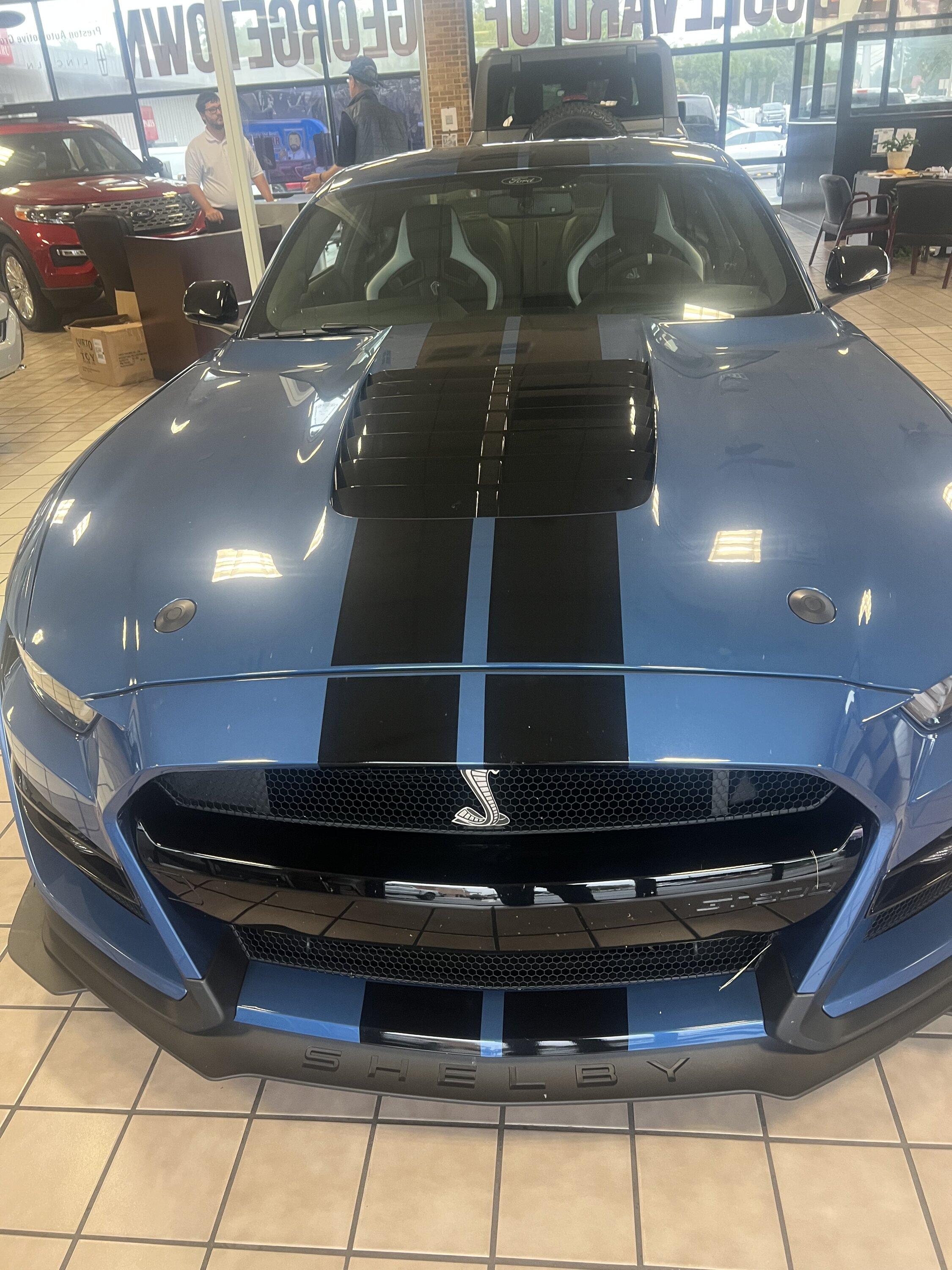 S650 Mustang New dark horse vs used 2020 gt500 1696009583744