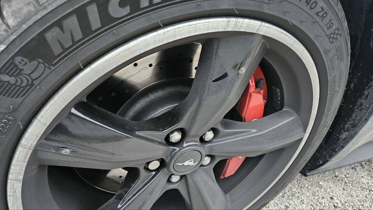 S650 Mustang Do these rear DH wheel locks look right to you? 1737472532043-ny