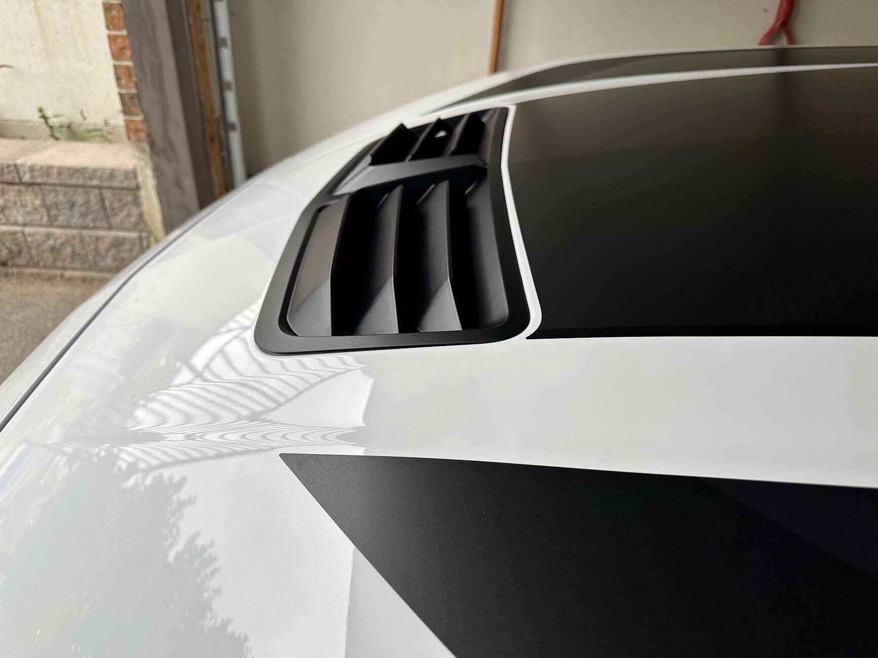 S650 Mustang RTR Hood Vent Not aligned? 1744591250455-fy