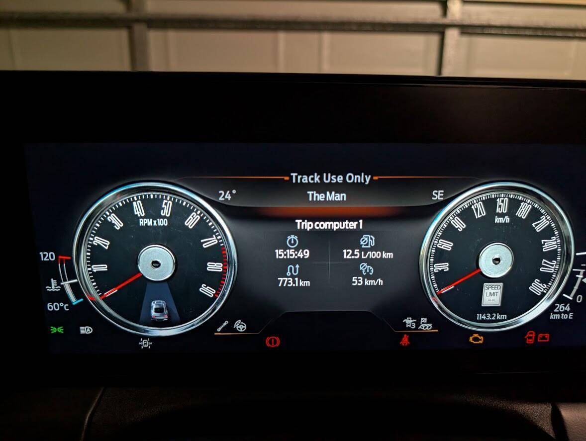 S650 Mustang Difference between DH and GT dash layouts? 1747543066300-4i