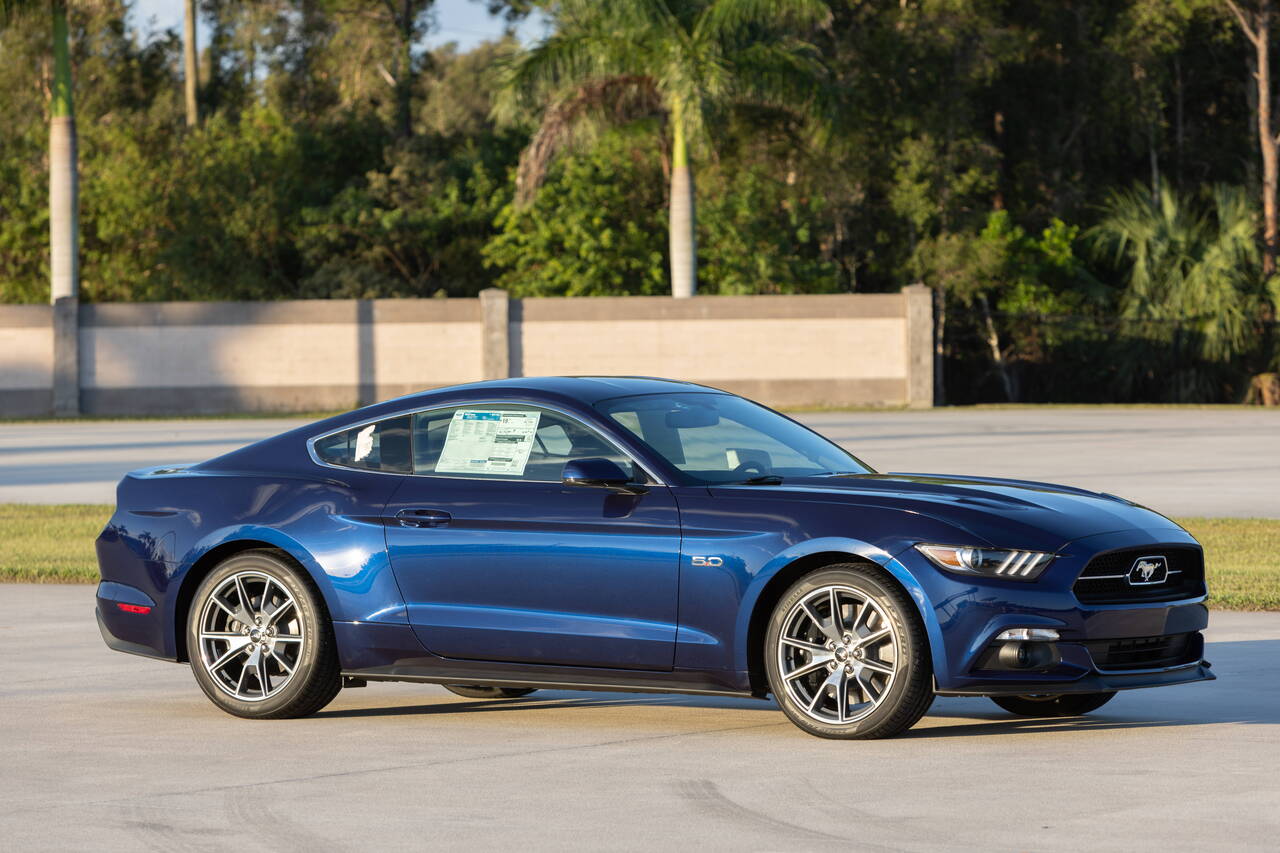 S650 Mustang Ford Mustang 60th Anniversary Package Limited Edition Draws on Classic Style of 1965 Original 2015-ford-mustang-50th-anniversary-5