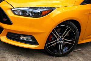 S650 Mustang Spied: New Mustang Prototype w/ Mach 1-Style Wheels, Upgraded Dual Caliper Rear Brakes 📸 2016-Ford-Focus-ST-10-of-34