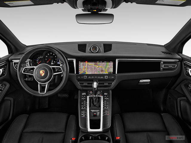 S650 Mustang Base Model/Standard Interior 2020_porsche_macan_dashboard