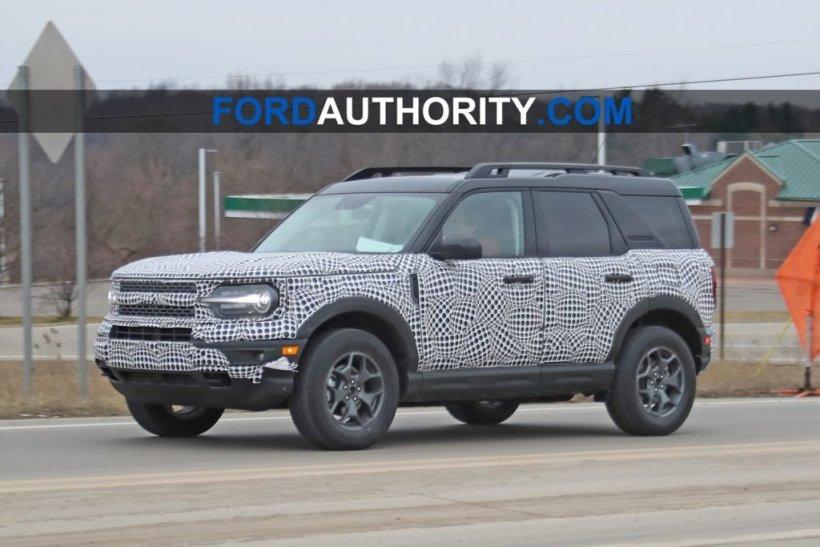S650 Mustang First Look: S650 Mustang Prototype Spied With Production Body! 📸 2021-Ford-Bronco-Sport-Exterior-Spy-Pictures-March-2020-004-1024x683