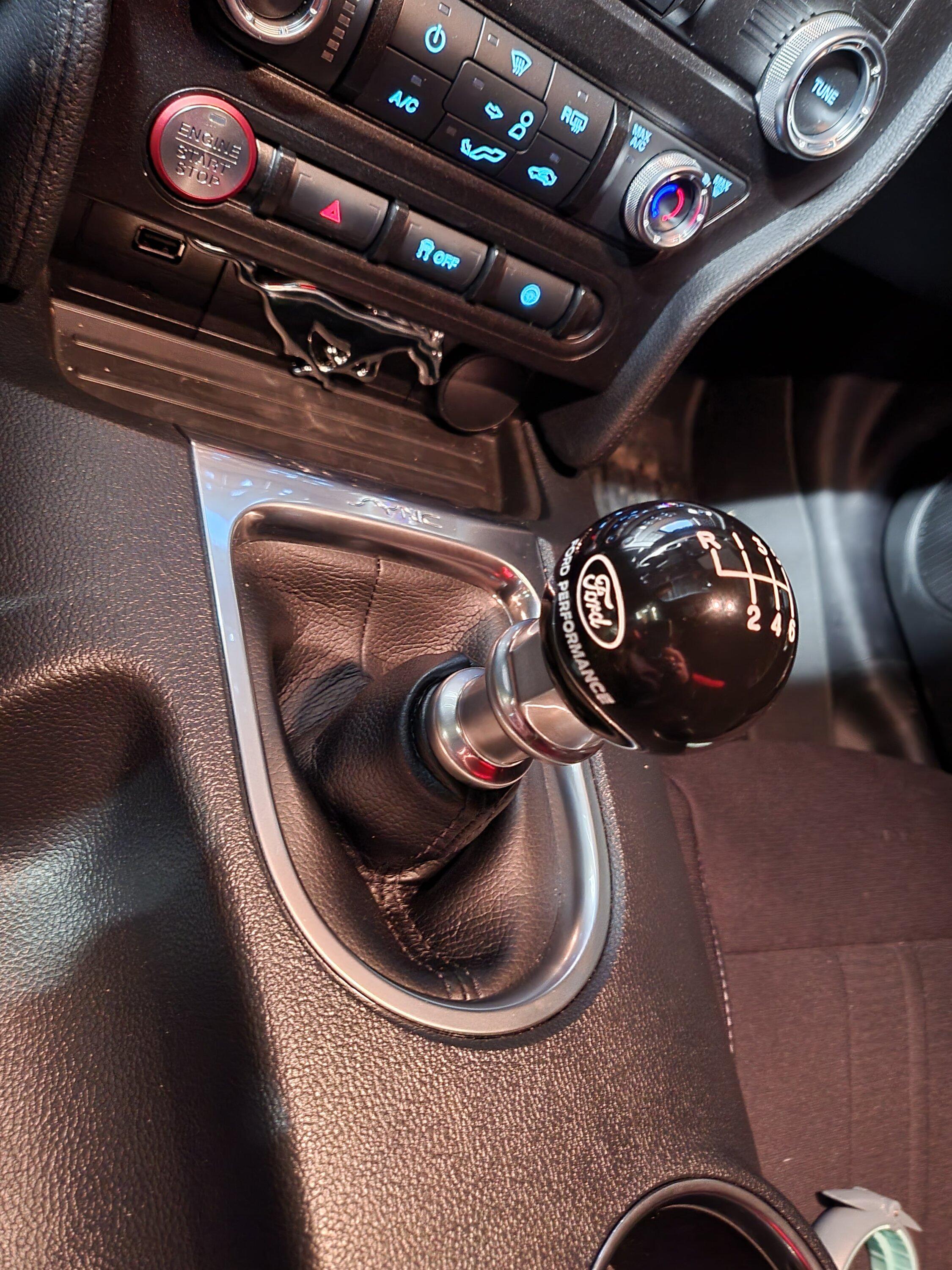S650 Mustang The new dashboard is a big mistake IMO 20220219_195615