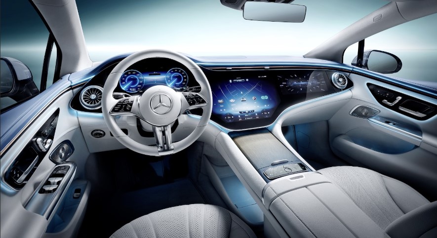 S650 Mustang The new dashboard is a big mistake IMO 2023 Merceded E interior