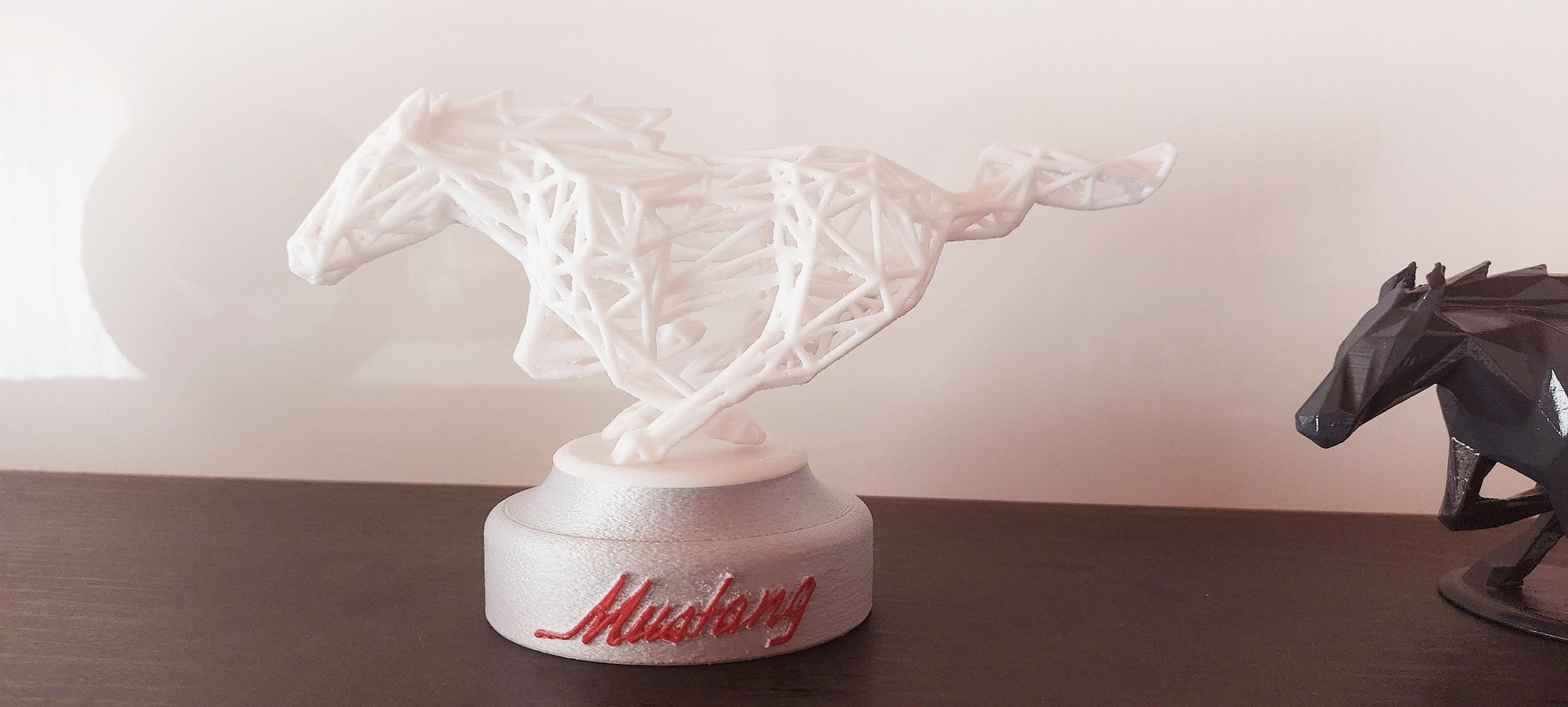 S650 Mustang Ford Mustang Running Pony Desk Sculpture 20230617_104112