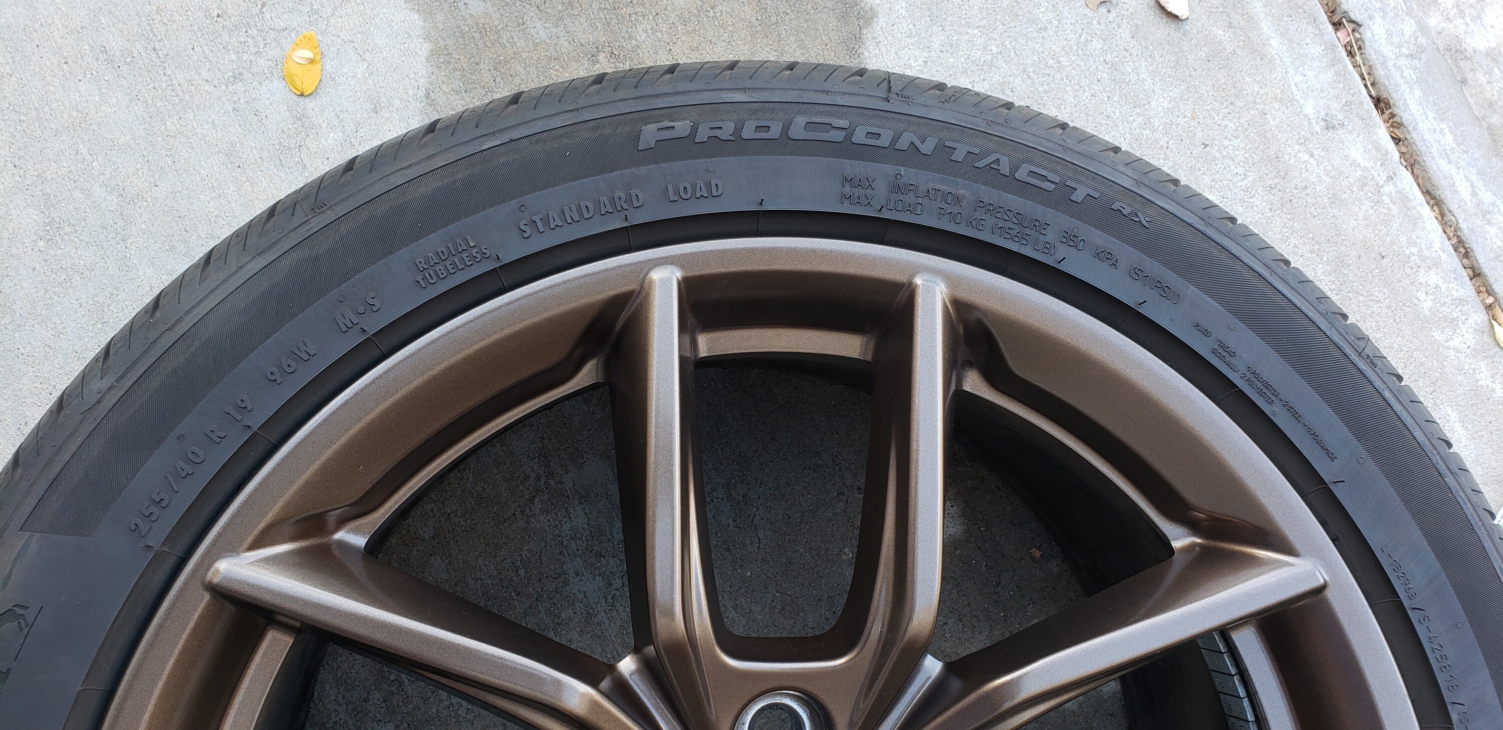 S650 Mustang 19" Bronze OEM Wheels w/ Continental Tires and TPMS and Gorilla Lugs (only 2k miles) 20231214_095934