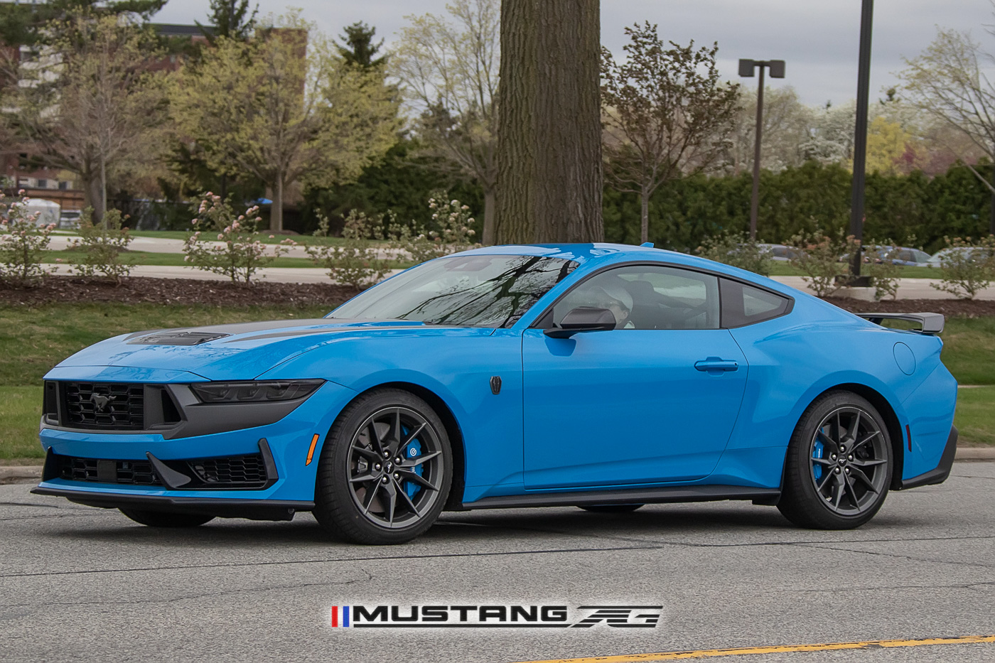S650 Mustang Grabber Blue Dark Horse Mustang S650 Best Real-Life Look Yet! 2024-dark-horse-mustang-grabber-blue-spied-1