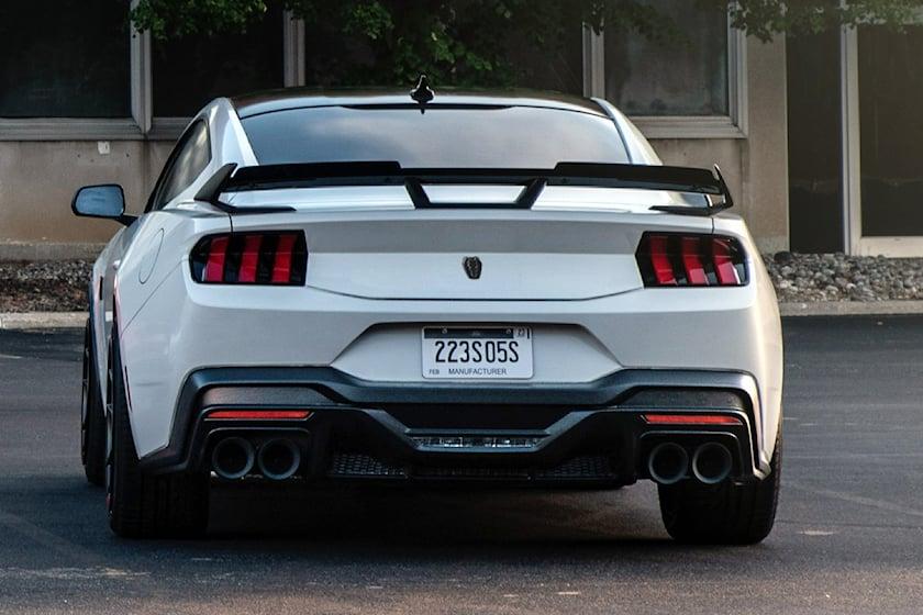 S650 Mustang S650 on Social Media 2024-ford-mustang-dark-horse-carbuzz-1039494