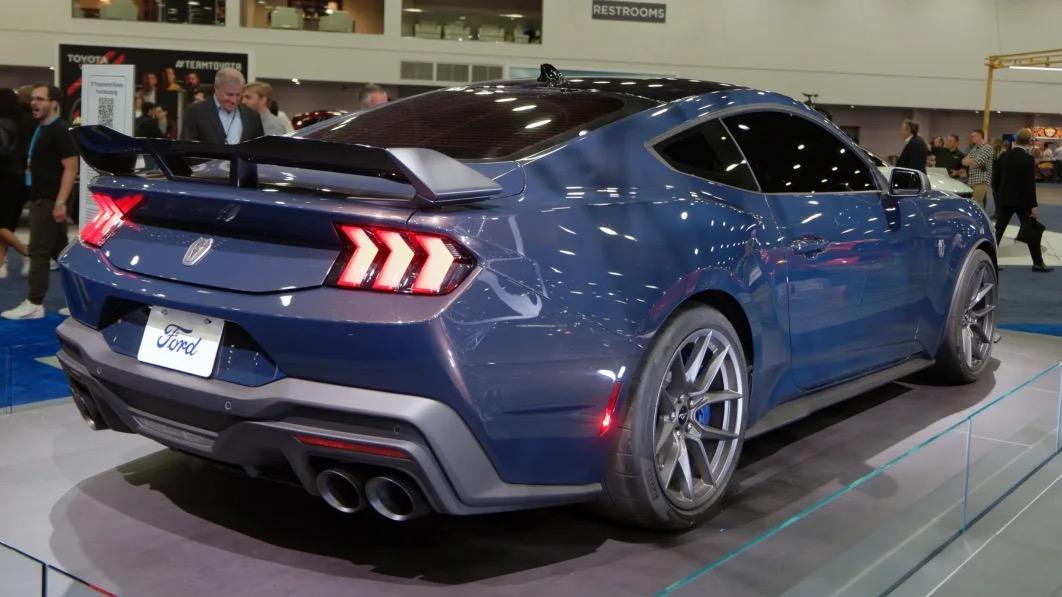 S650 Mustang S650 pics from reveal night and showfloor of 2022 Detroit Auto Show 2024-ford-mustang-dark-horse-detroit-auto-show-07