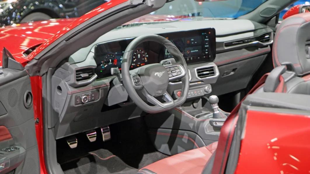 S650 Mustang S650 pics from reveal night and showfloor of 2022 Detroit Auto Show 2024-ford-mustang-gt-convertible-detroit-auto-show-12