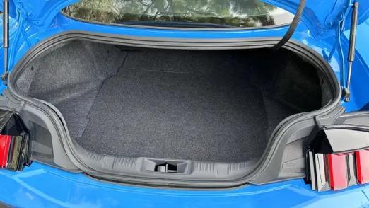 S650 Mustang 2025 GT Review 2024-Ford-Mustang-GT-trunk