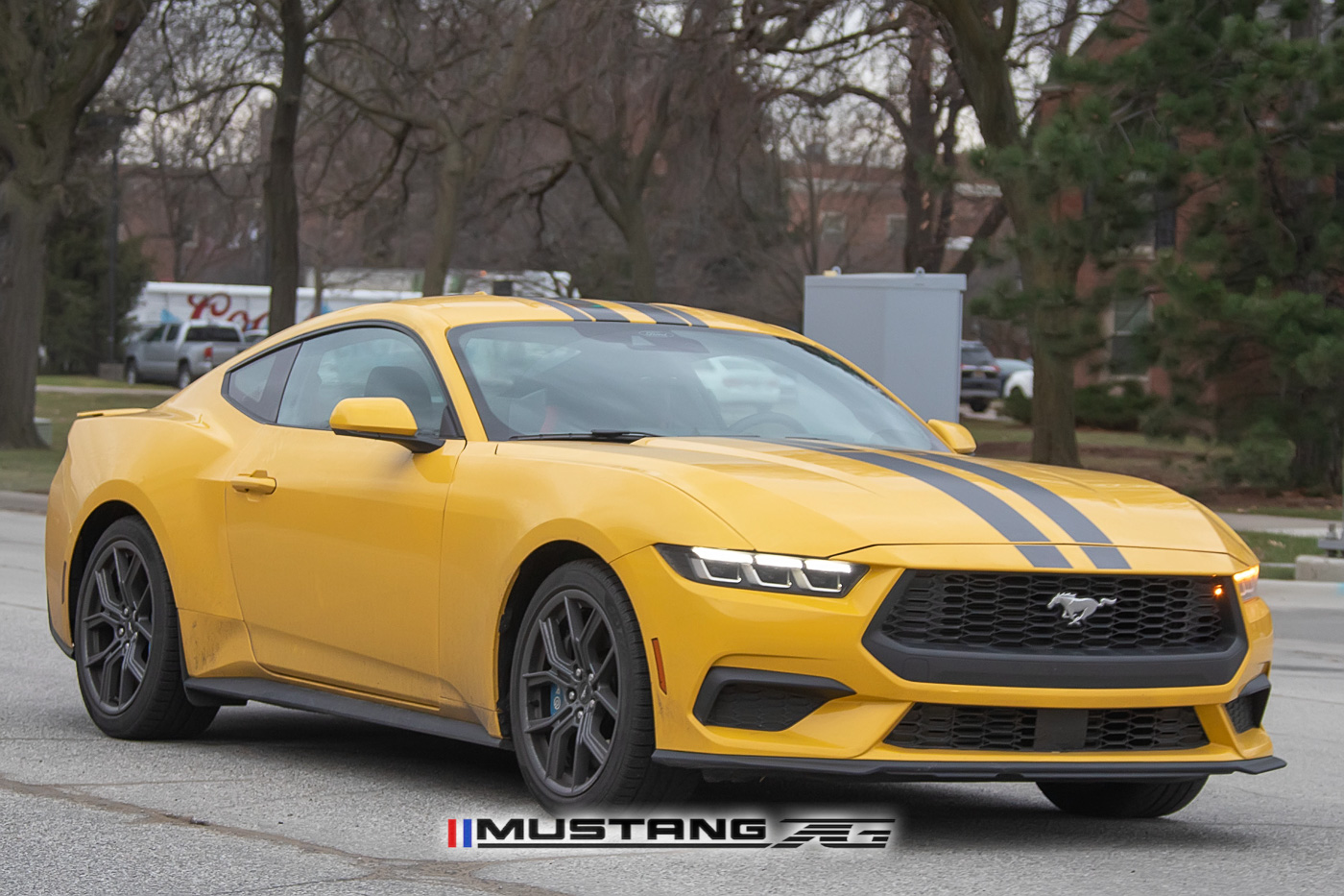 S650 Mustang Racing Stripes Spied on Yellow Splash 2024 Mustang GT & EcoBoost (S650) 2024-mustang-ecoboost-s650-yellow-splash-racing-stripes-10