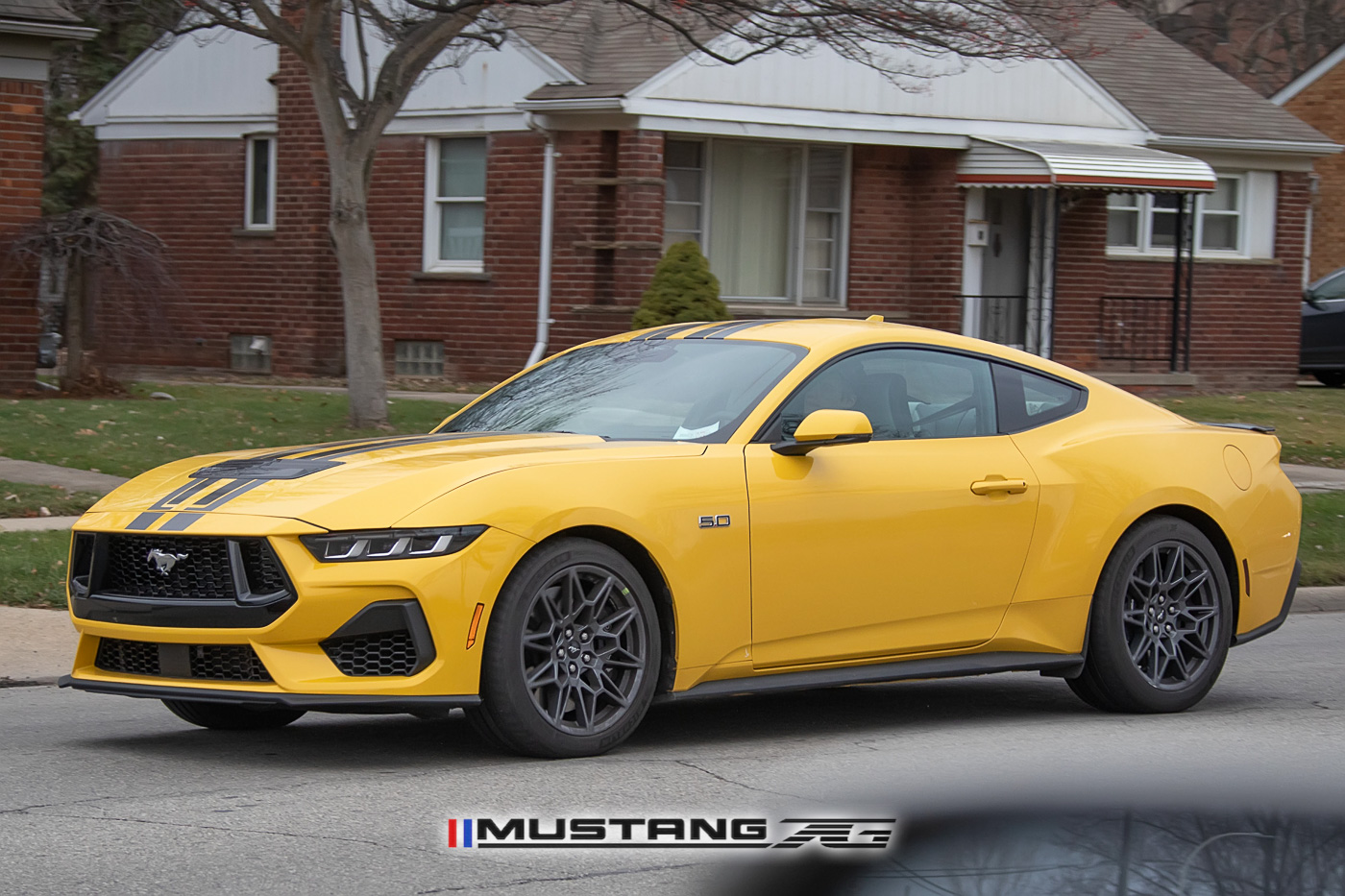 S650 Mustang Racing Stripes Spied on Yellow Splash 2024 Mustang GT & EcoBoost (S650) 2024-mustang-gt-s650-yellow-splash-racing-stripes-2