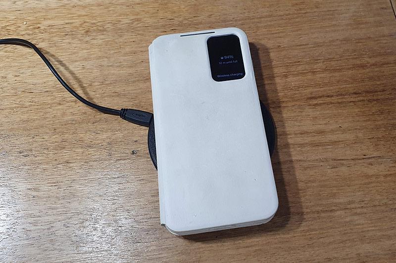 S650 Mustang Proper usage of the wireless charger 20240211_113732