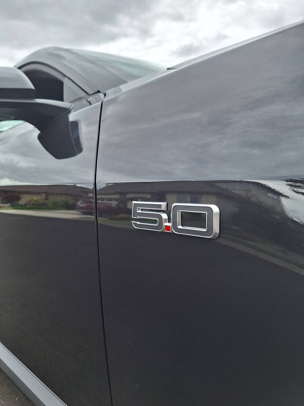 S650 Mustang Do all the S650s have this gap in the front on the hood? 20240824_140653