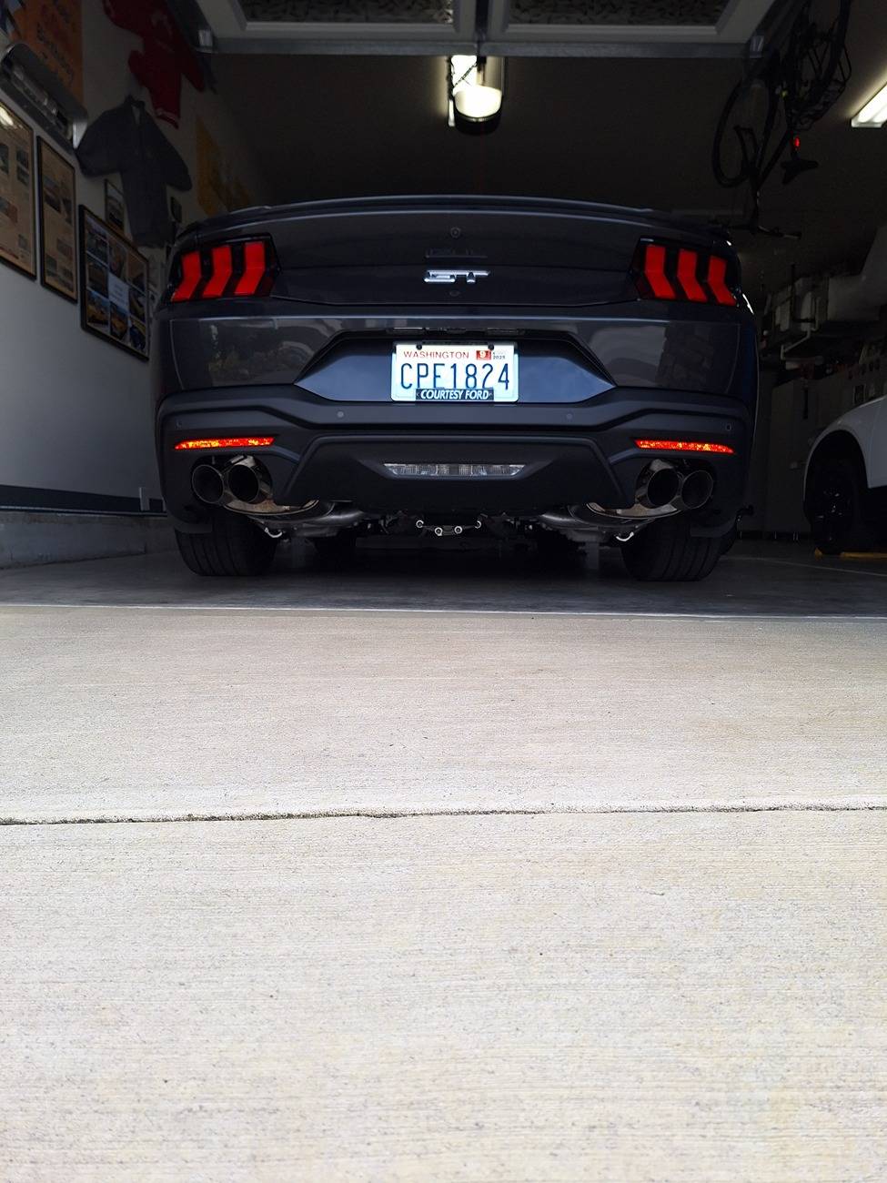 S650 Mustang Installed 4) ZL1 S650 Delux Rock Guards - Photos 20241011_154844