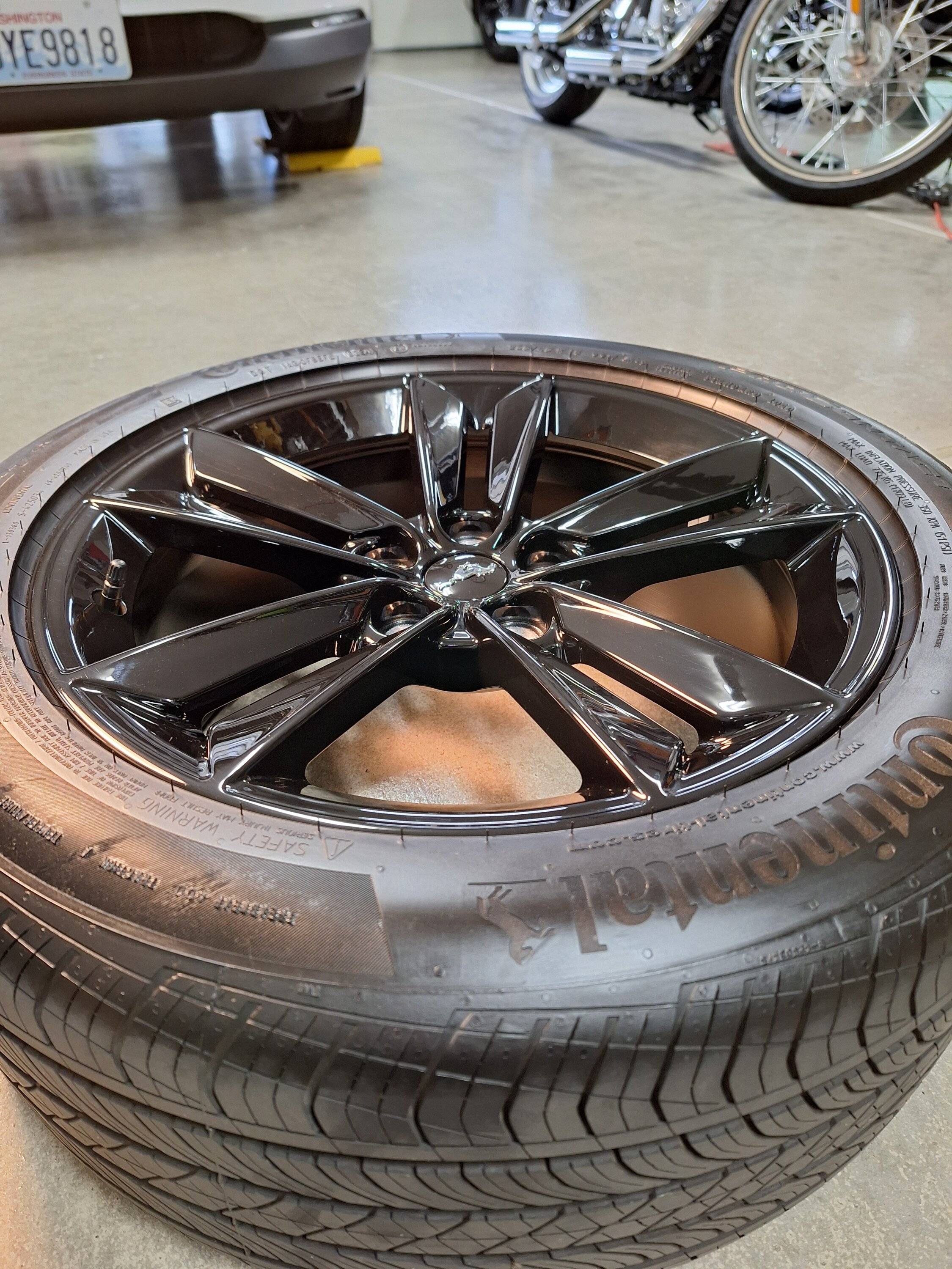 S650 Mustang Waterspots on Black  Wheels 20241015_155020