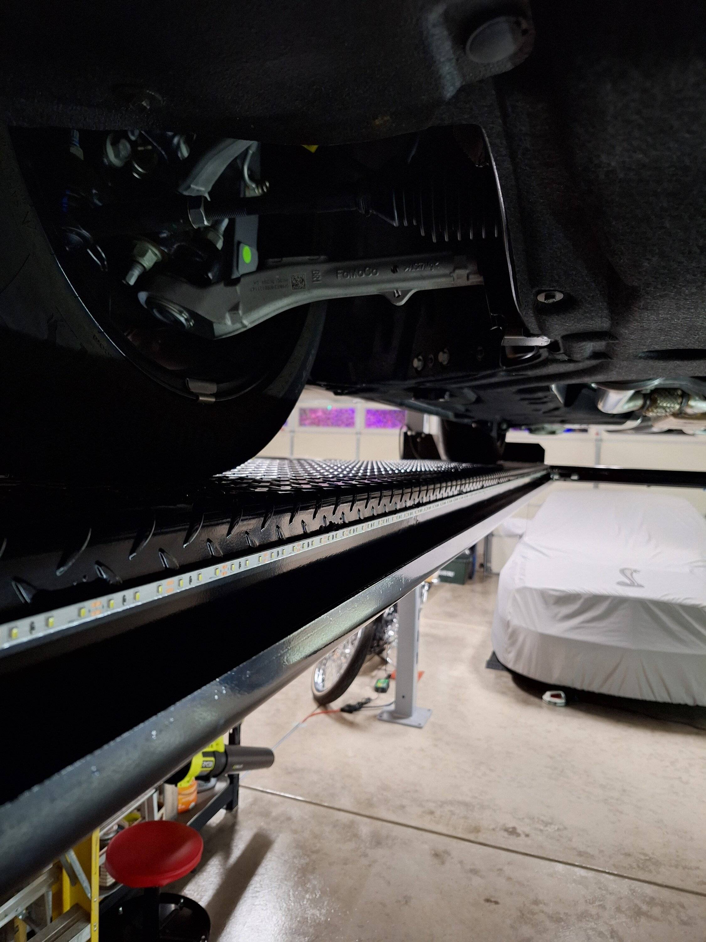 S650 Mustang LED light Install on 4 post Lift 20241230_171905