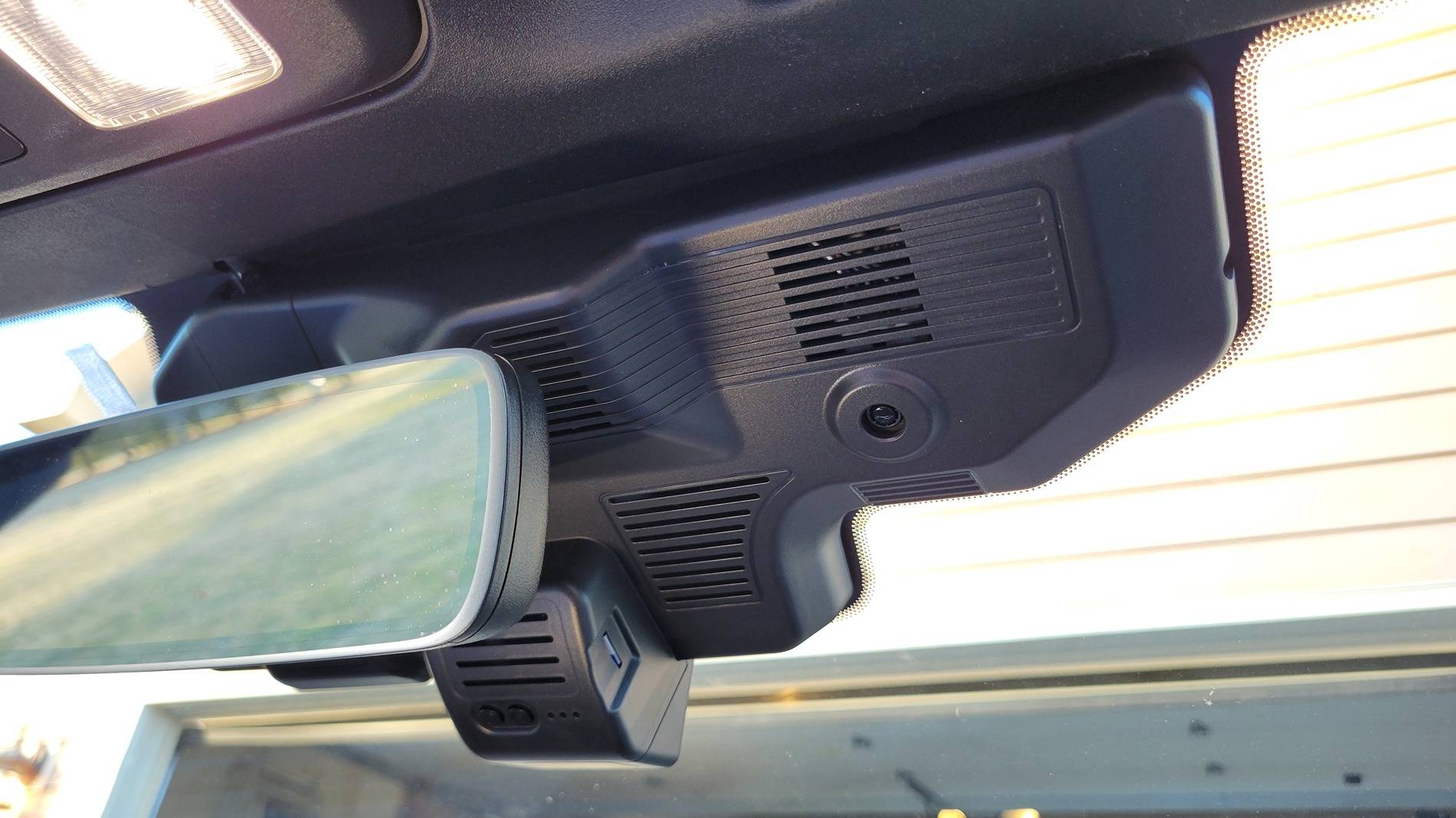 S650 Mustang FITCAMX Dashcam now available for the S650! 20250310_183737