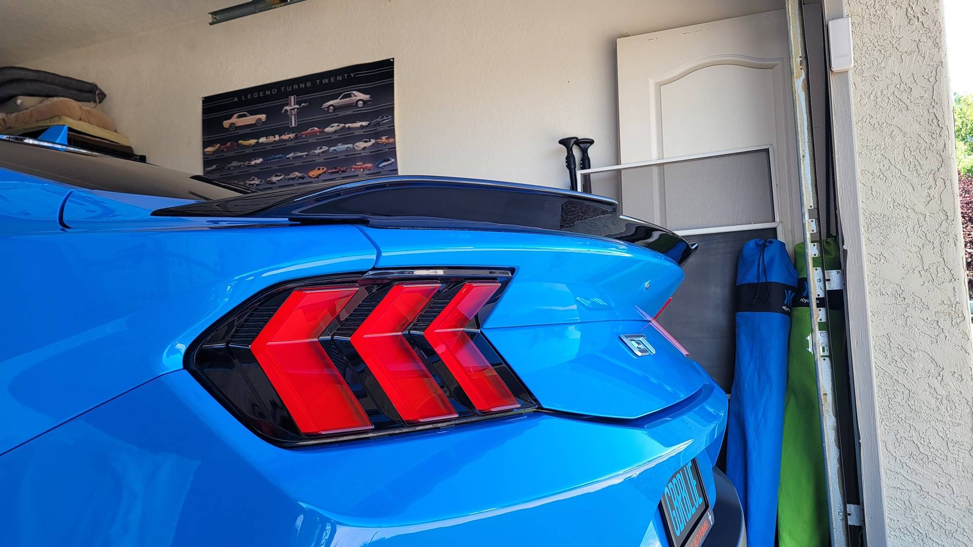 S650 Mustang Installed Air Design Spoiler + side stripes 20250524_160609