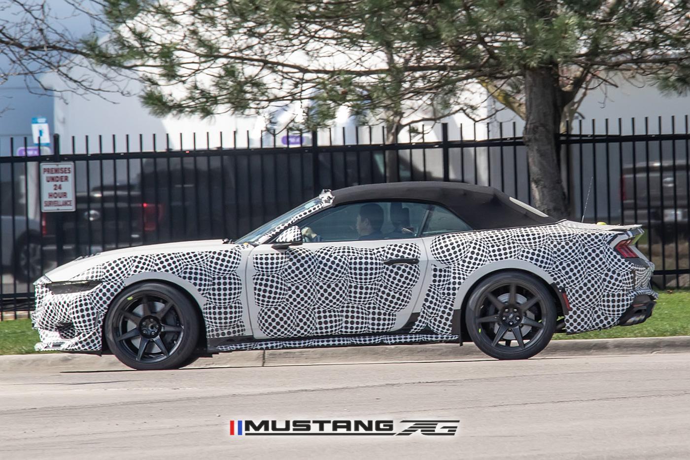 S650 Mustang 2026 Shelby GT500 Mustang Convertible Spied w/ Revised Grille, Carbon Fiber Wheels & Larger Global Market Side Mirrors 2026-shelby-gt500-mustang-convertible-prototype-spied-3