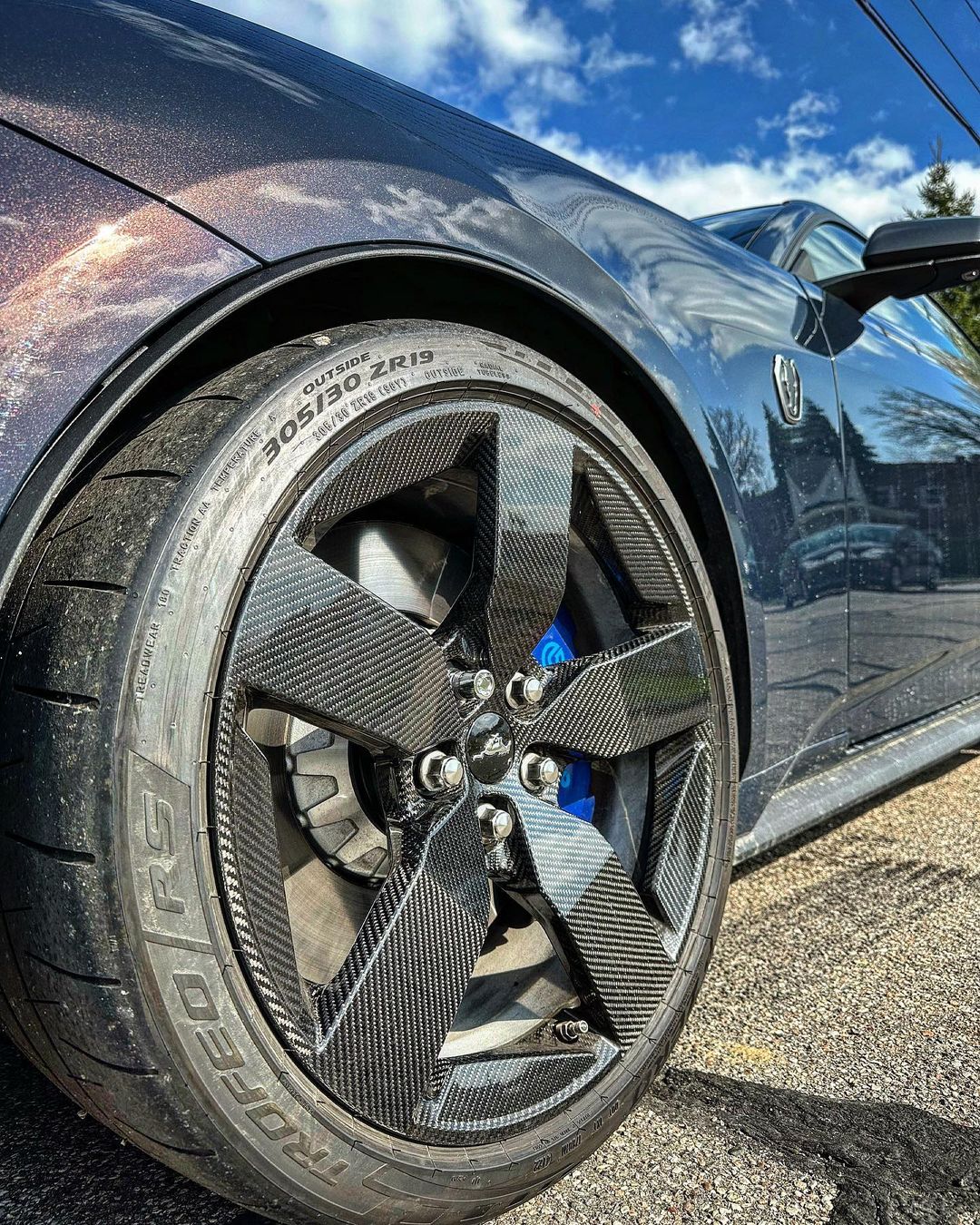 S650 Mustang Real-life closeup look at Carbon Fiber wheel 343258667_218362674162155_4426945328461503047_n