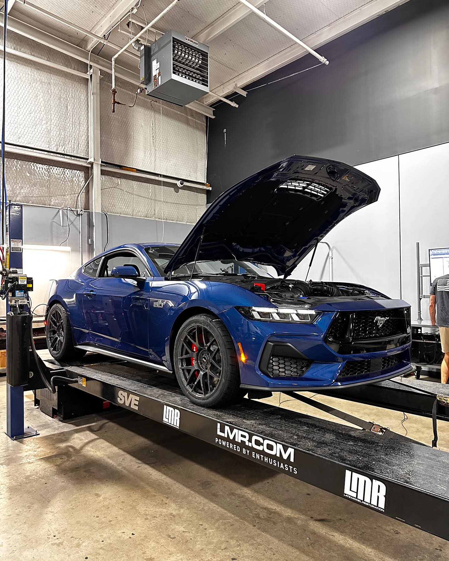 S650 Mustang LMR's Atlas Blue 2024 Mustang GT Project Car is Here 370489075_692139706279716_6607628988230721363_n