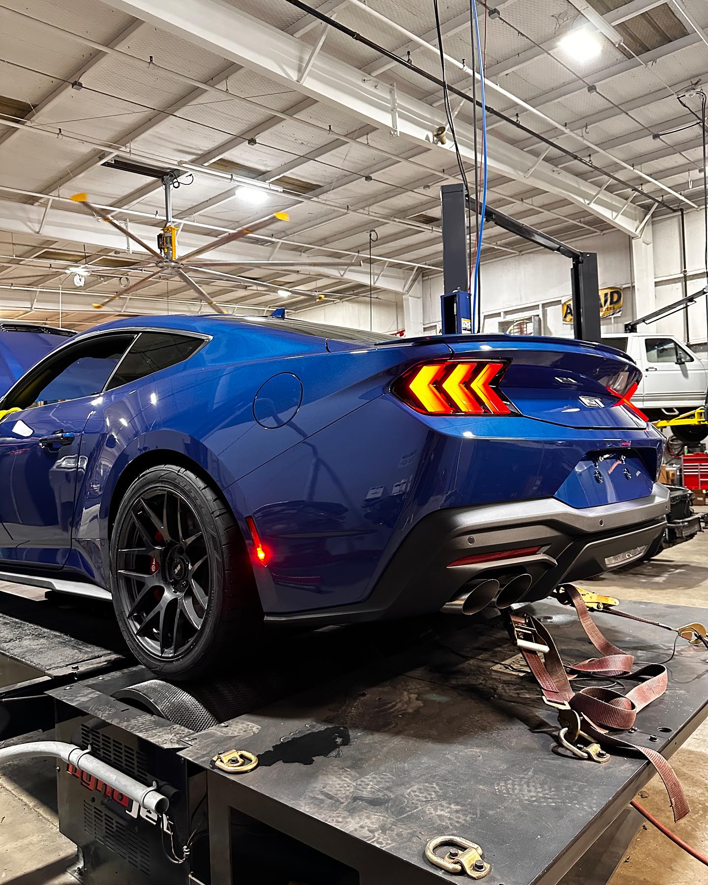S650 Mustang LMR's Atlas Blue 2024 Mustang GT Project Car is Here 371069595_692139702946383_1644644355857018101_n