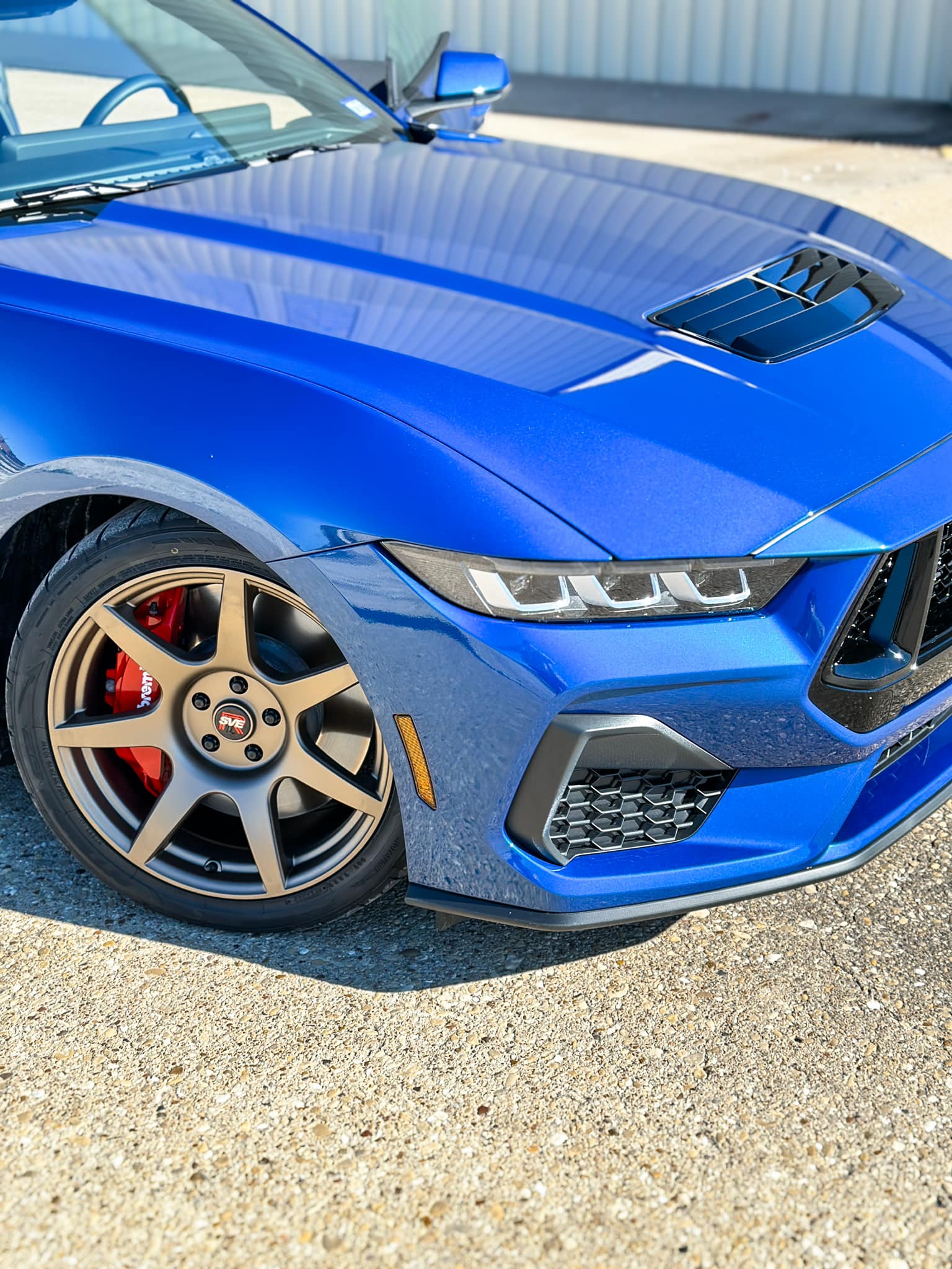 S650 Mustang 2024 Atlas Blue Mustang GT On SVE R350 Wheels 398716603_733111215515898_8410227897407263852_n