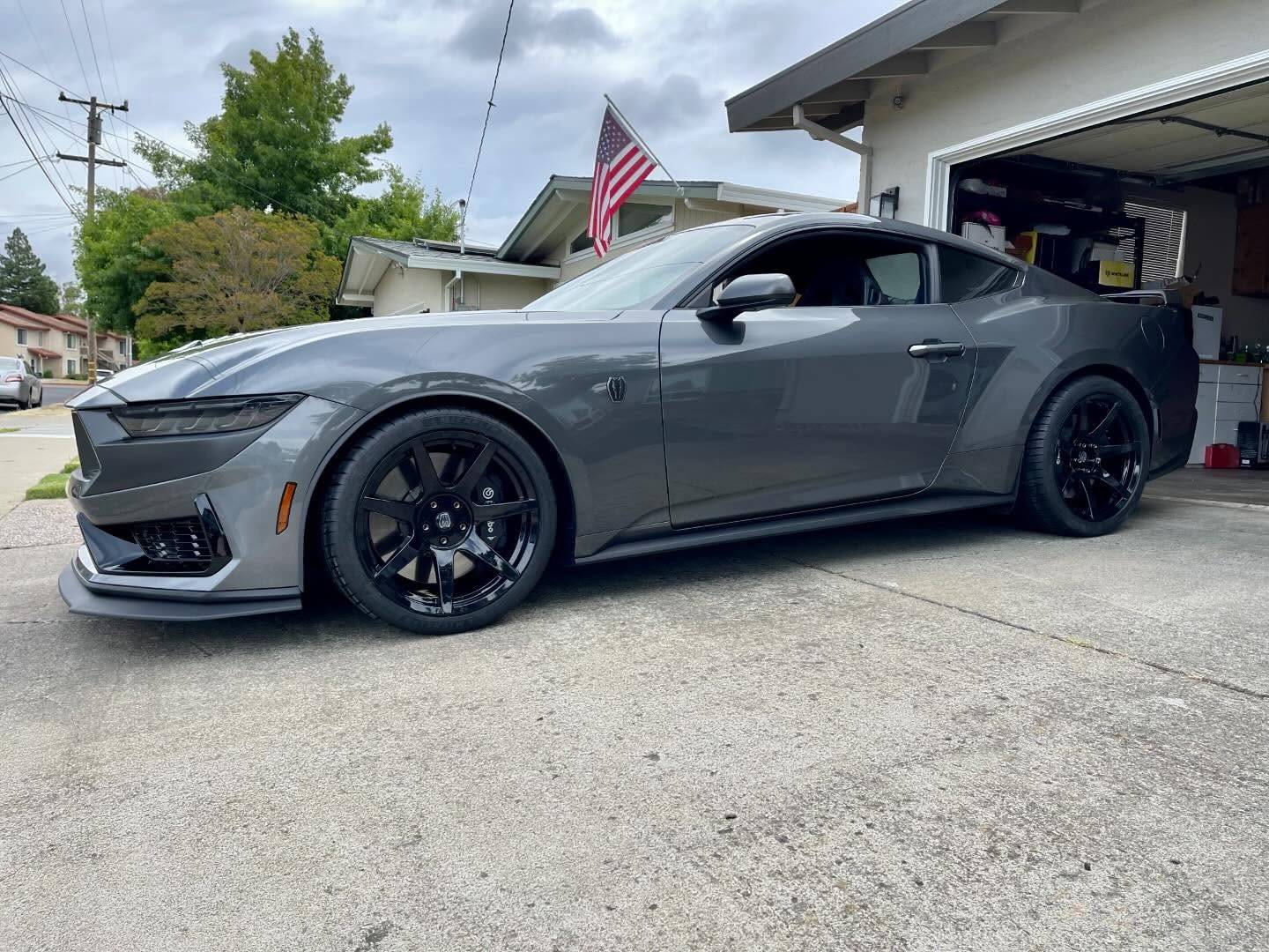 S650 Mustang Official Mustang S650 Aftermarket Wheel & Tire Thread 447572750_1473333196882132_4089134561713738701_n