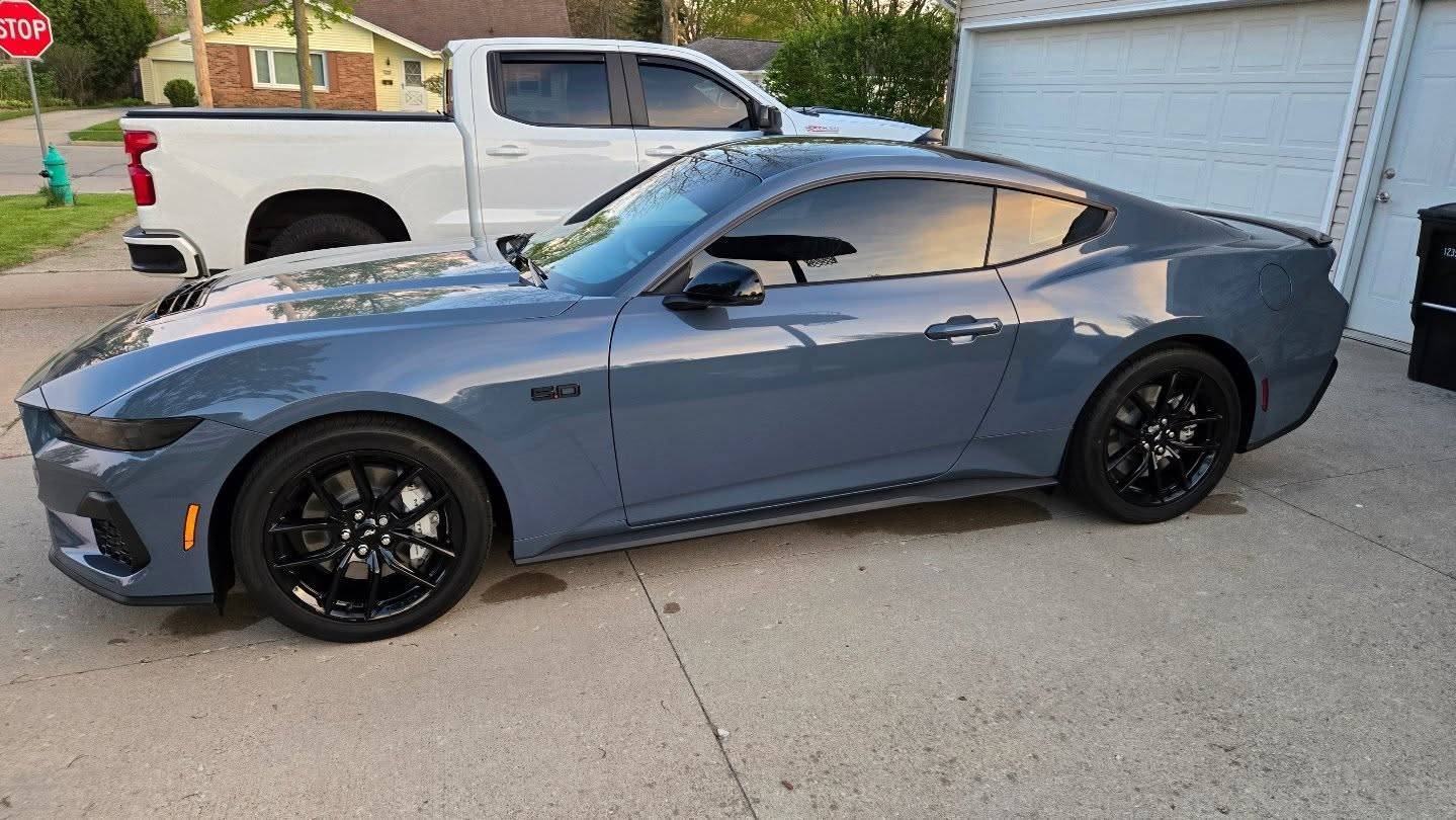 S650 Mustang Hello from Wisconsin, new to the page 497280950_18298335415169188_7276073455784449642_n