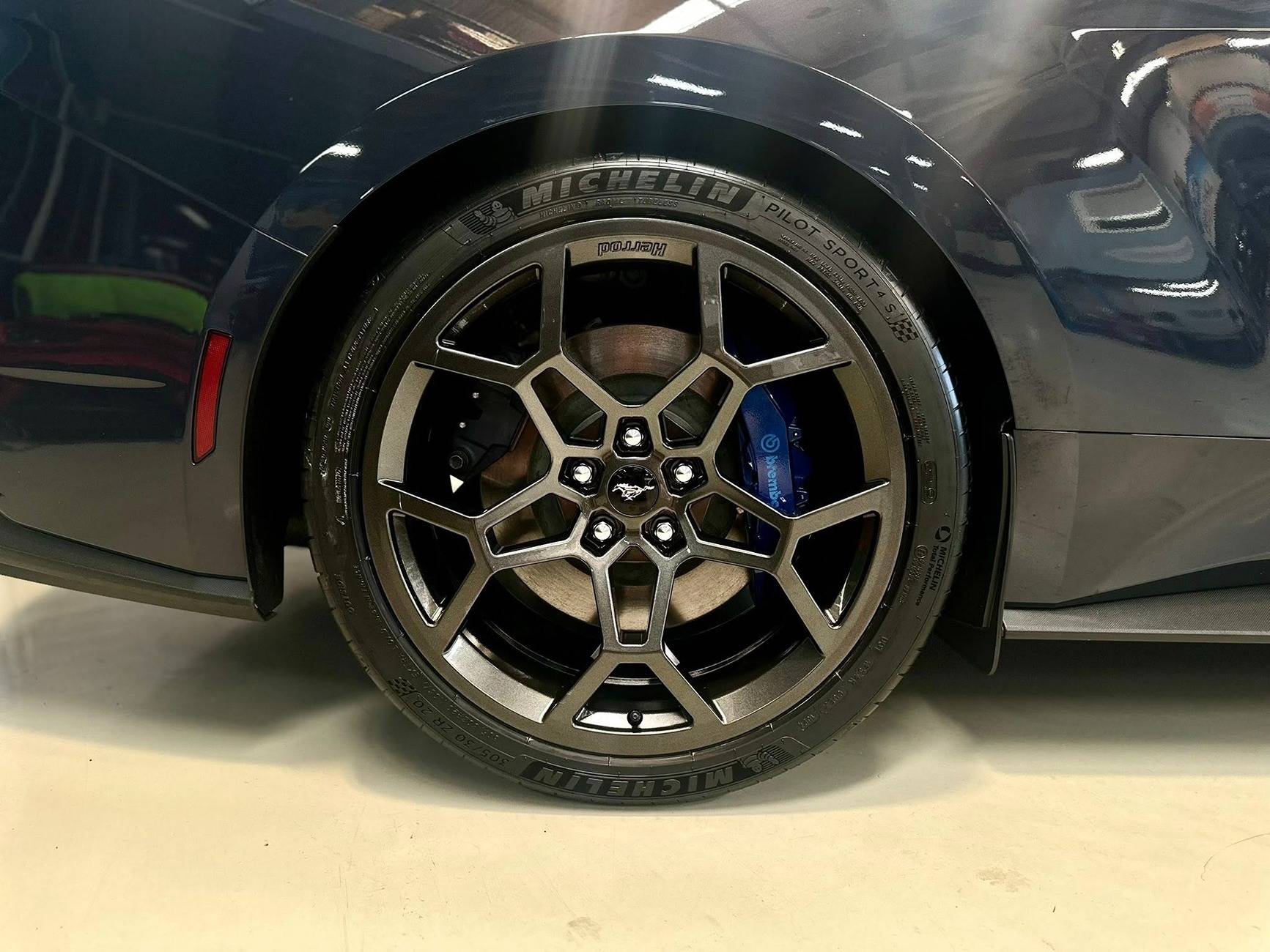 S650 Mustang S650 - Australian OEM or Aftermarket Wheels 511288289_24020092034287380_8256493055015711269_n