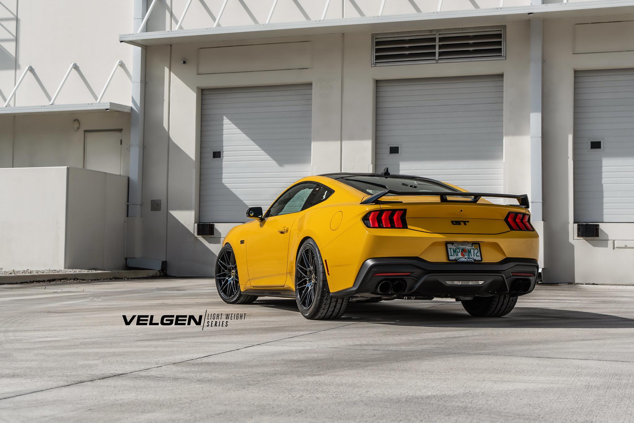 S650 Mustang Velgen VF-9 in Gloss Black 53445178848_cfd1931790_k
