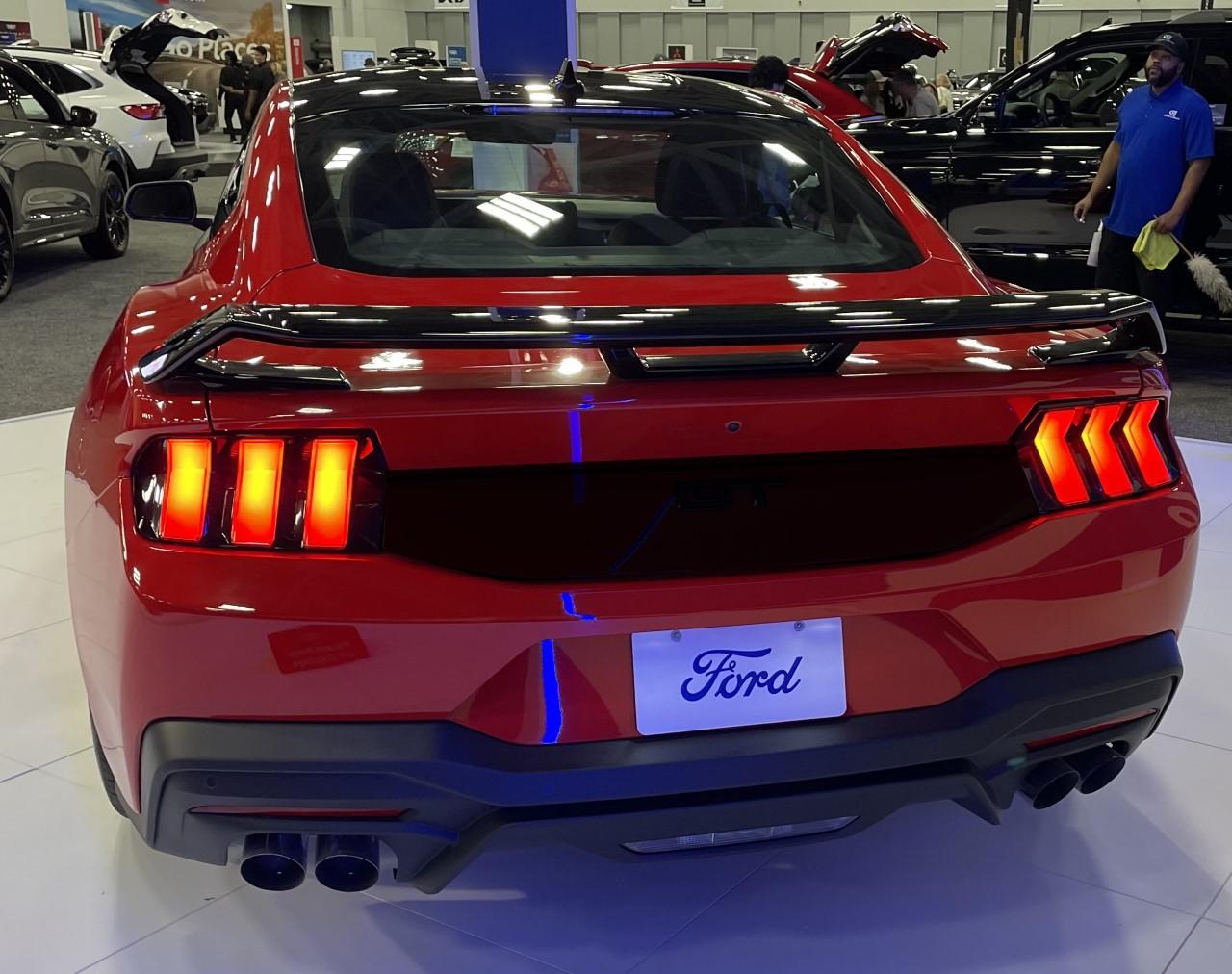 S650 Mustang Black Rear Decklid 54151A03-65B7-4992-A981-796F7B7AF7AA