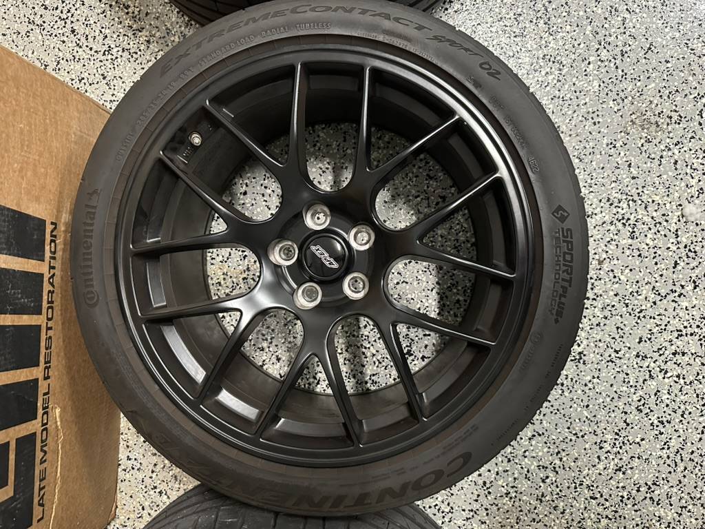 S650 Mustang FS: APEX EC-7 19x10" ET40 Wheels - Satin Black with 285/35ZR-19 Continental ExtremeContact Sport 02 7F69A810-3567-4EA9-A360-603364CB6656_1_105_c