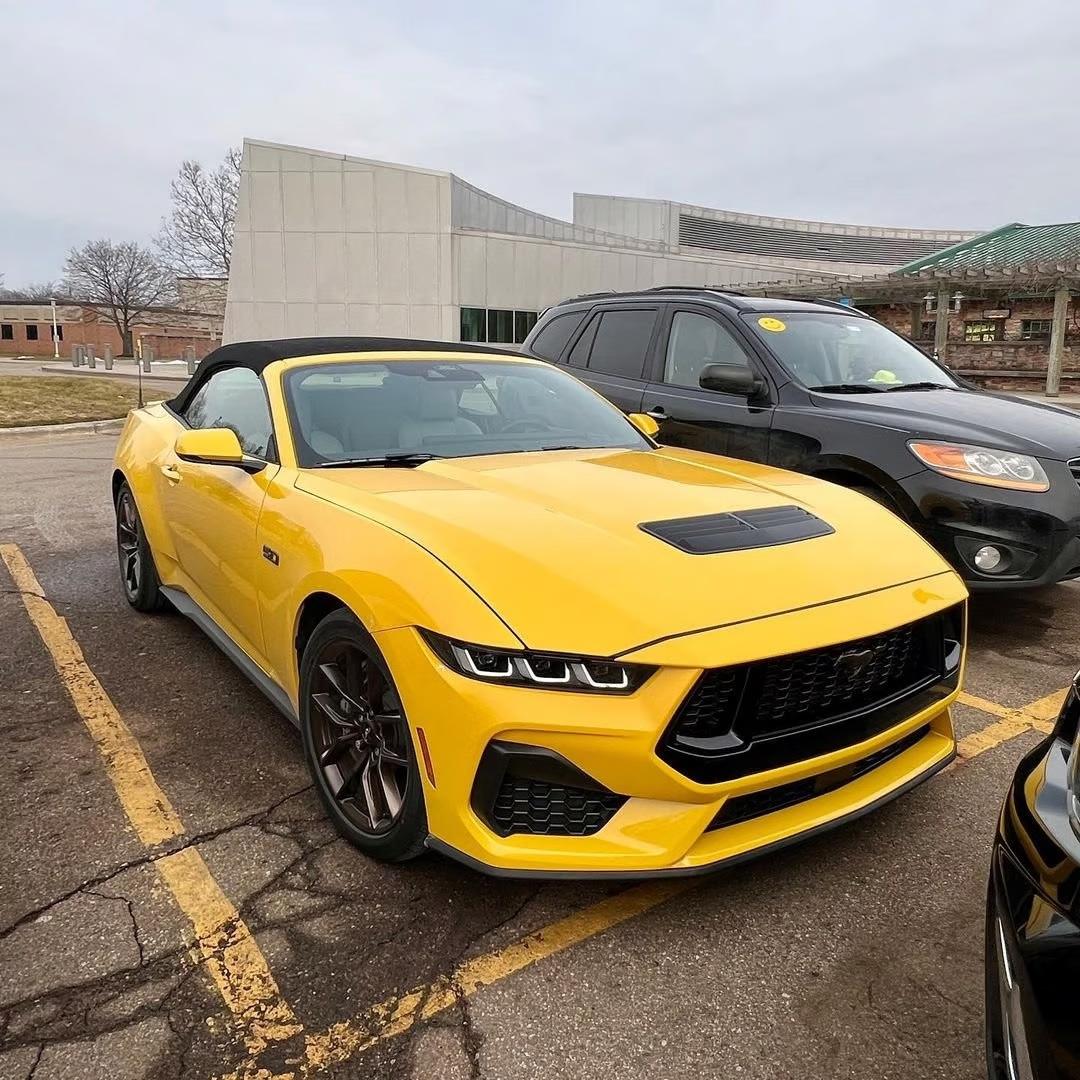 S650 Mustang Official YELLOW SPLASH Mustang S650 Thread 918F2422-4CDA-48D4-94E1-EEB81D0A599A